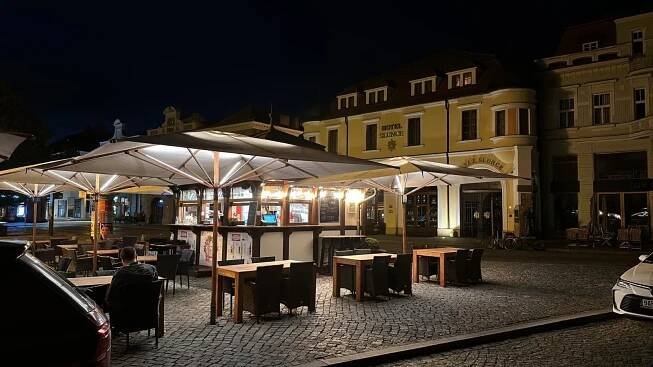 Hotel Slunce - Uherské Hradiště - Letní zahrádka (5)