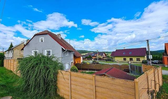 Prodej RD 2+1 Vyškov - Rychtářov se zahradou, dvorem a pergolou | Reality.iDNES.cz 