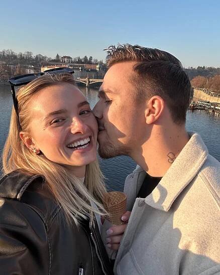 Je to tady! Další vítězové Love Islandu se vzali: Romantická svatba Kryštofa a Denisy dojala i Zorku Hejdovou