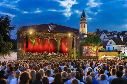 Festival v Českém Krumlově slaví své třicáté výročí návratem Plácida Dominga a publikací o své historii