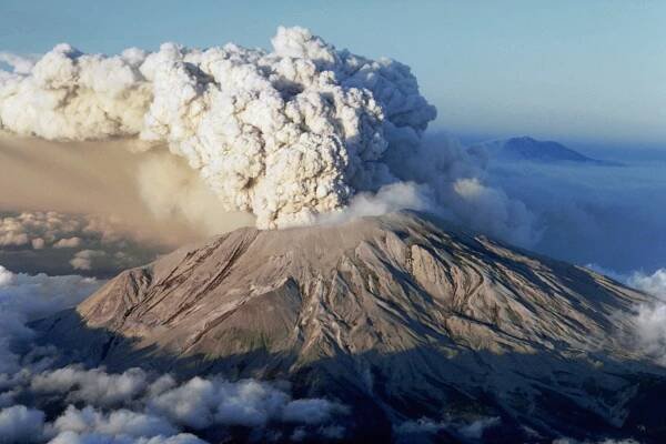 Sopka Mount St. Helens, Washington, USA » Geologie Science