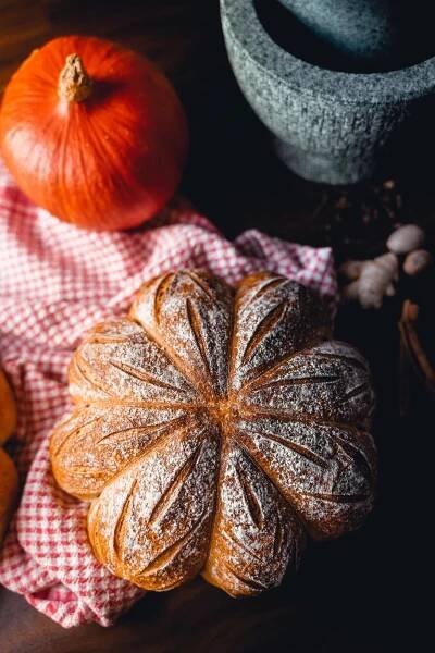 Pumpkin Spice Sourdough Bread With Pumpkin Vertical