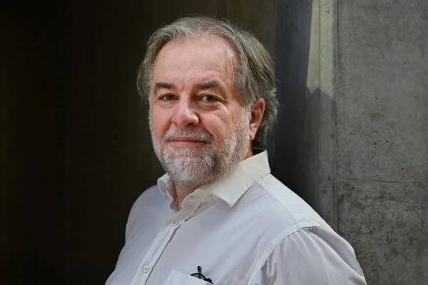 Při psaní někdy křičím. Na meziválečnou střední Evropu se dívám se závistí, přiznává Miloš Doležal