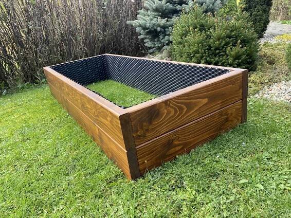 Drevený vyvýšený záhon 9..