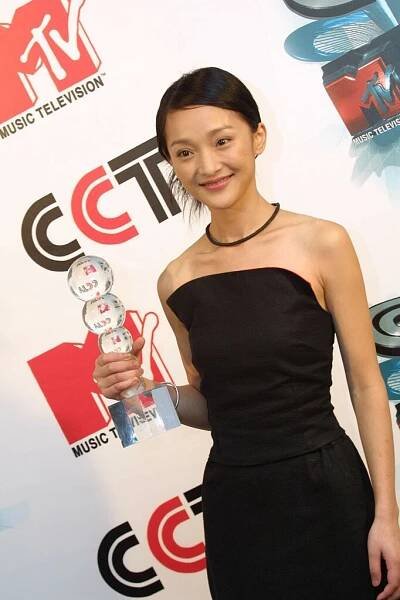 Soubor:周迅 Zhou Xun.jpg – Wikipedie