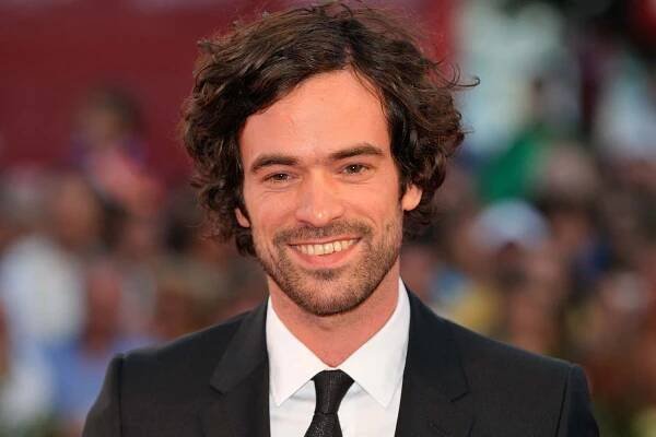 Romain Duris is one of the famous French acrors.