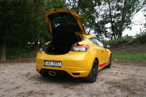 Test: Renault Megane R.S. 265 Cup – Autobox magazín