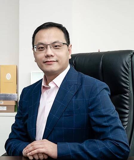 Edward Yum - Wikipedia