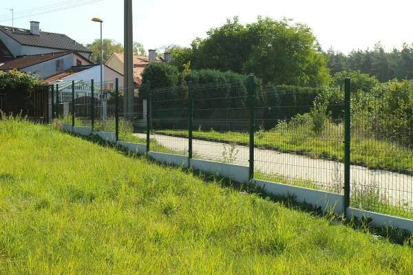 Špičkové zázemí pro stavbu plotů nově v Karlovarském kraji