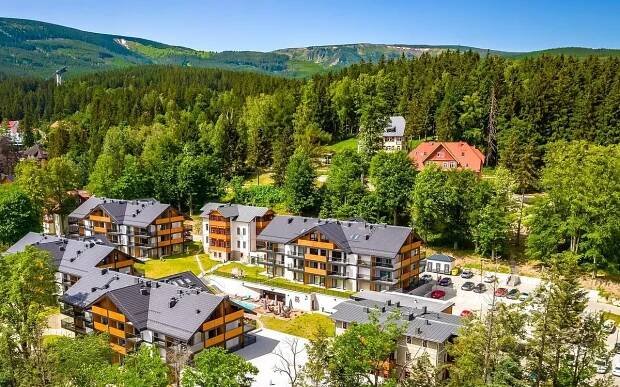 Resort v alpském stylu: jídlo a neomezený wellness