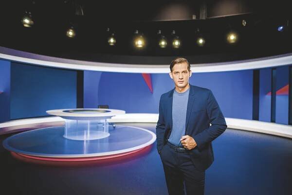 Zdánlivou neznalostí lze ukázat, že už je politik za hranou, říká Martin Čermák