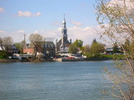 Beloeil Movers - A Moving Company for any Move - Crown Movers