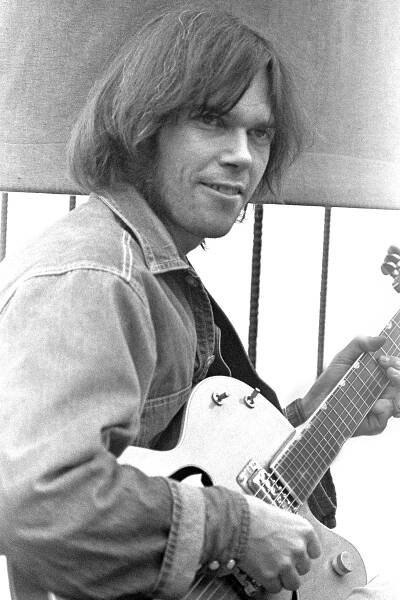 Neil Young and Crazy Horse to Release Long-in-the-Works Archival Album Early Daze