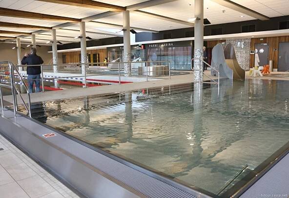 FOTO: Aquacentrum ve Vrchlabí se těší velké oblibě. Podívejte se, jak se povedlo