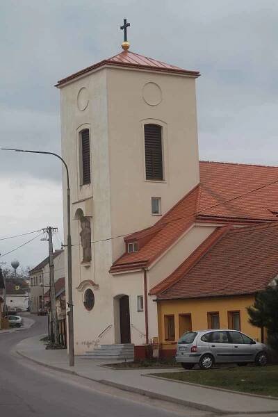 Pouť svatého Klementa, patrona pekařů a cukrářů, přilákala i letos do Tasovic řadu lidí. Do rodné obce Klementa Marii Hofbauera, který je zároveň spolupatronem Vídně a Varšavy, opět dorazili i věřící z Polska.