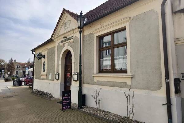 Restaurace a Pizzerie Na Knihovně foto 1