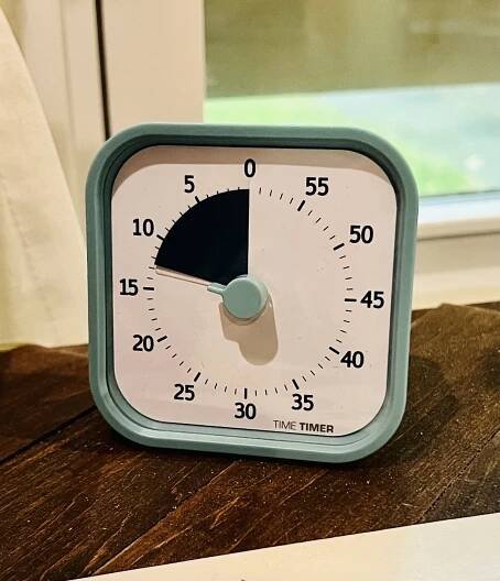 My Home Office Setup Keeps Me on Track: These Are My Secrets