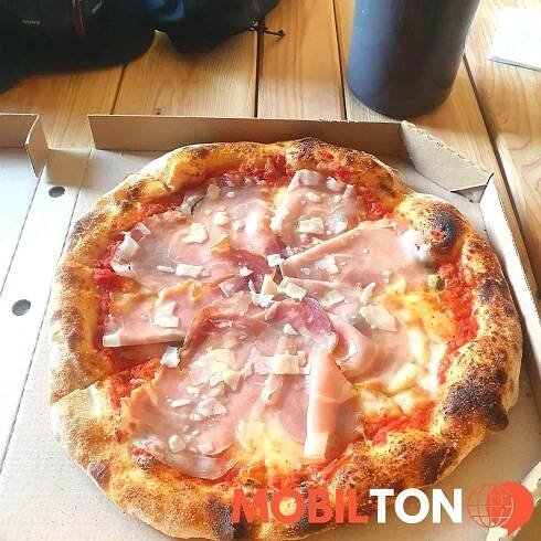Pizza Benešov - Gatto Nero - Hráského 771 - pizza do ruky v hráského 771