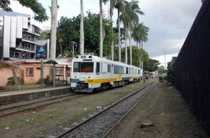 Městský vlak Kostariky.jpg
