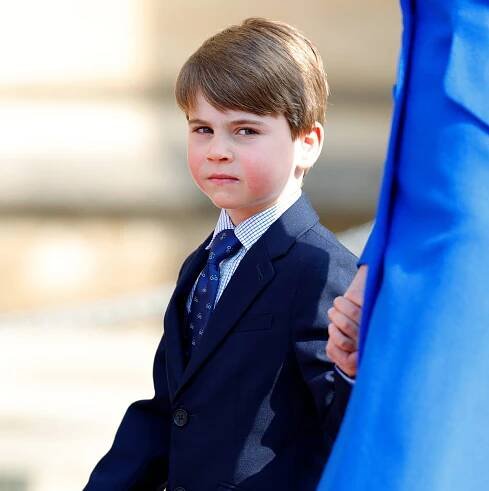 Kensington Palace releases new photo of Prince Louis for his seventh birthday