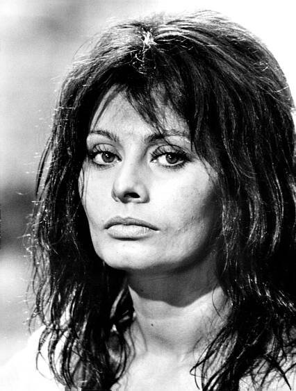 File:Sophia Loren - 1972.jpg - Wikipedia