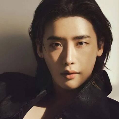 Lee Jong Suk 19
