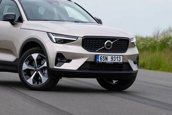 Volvo XC40 B4.