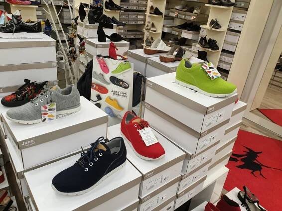 Stores - Schuh-Hexe