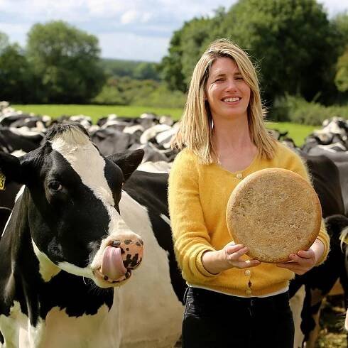 Teresa-Roche-from-Kylemore-farmhouse-cheese