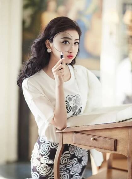 Jing-Tian-Sexy-Makeup-Photos