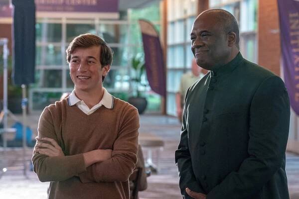 Ve jménu našeho Pána - They Are Weak, But He Is Strong - Z filmu - Skyler Gisondo, Gregory Alan Williams