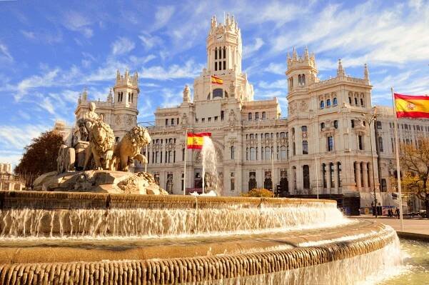 MADRID NABÍZÍ ZAHRANIČNÍM FIRMÁM KONZULTACE I KANCELÁŘE - MZV