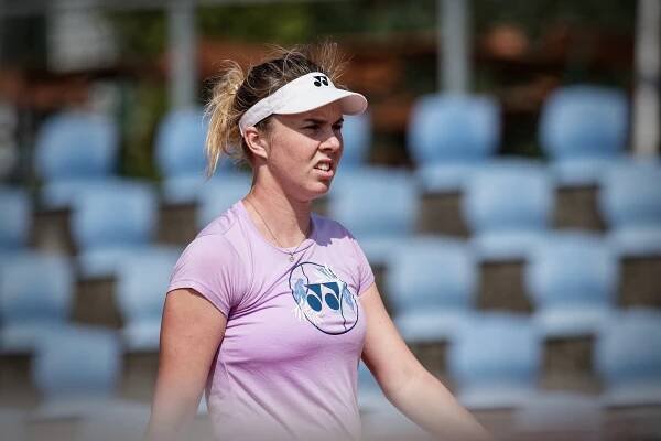 Nosková sekla se školou, protože (jednou) vyhraje grandslam. I pro trenéra
