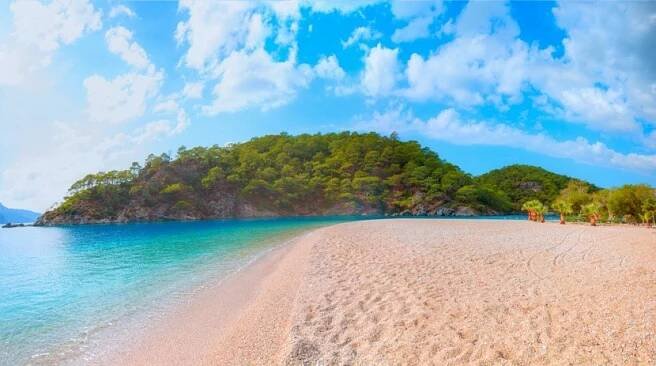 Pláž Ölüdeniz, Fethiye