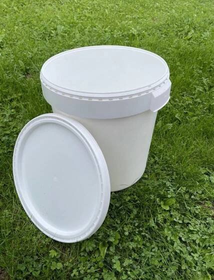 Plastový sud 30 L, kbelik, kybl s vikem, vědro, nádoba, 1x použité  - Dům a zahrada