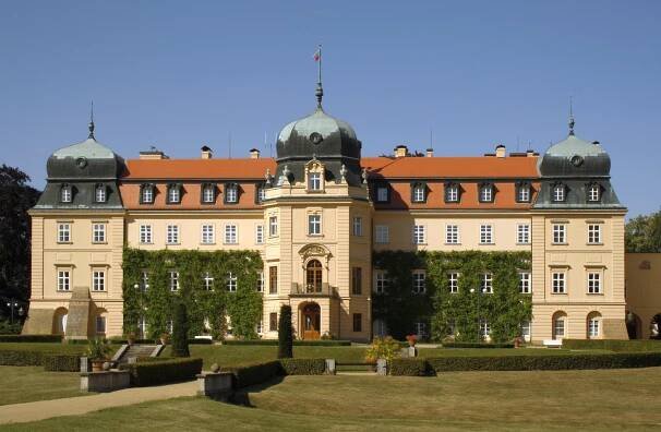 Lány (zámek, okres Kladno)