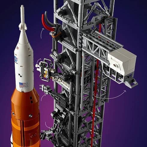 LEGO Icons 10341 NASA Artemis Space Launch System