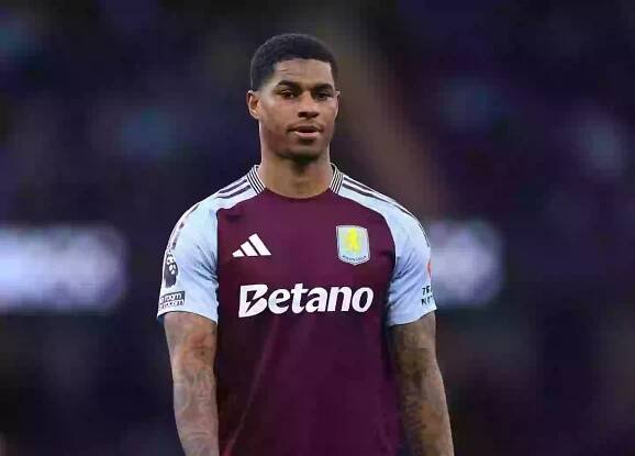 MANCHESTER, ENGLAND - APRIL 22: Marcus Rashford of Aston Villa looks on during the Premier League match between Manchester City FC and Aston Villa FC at Etihad Stadium on April 22, 2025 in Manchester, England. (Photo by Molly Darlington/Copa/Getty Images)