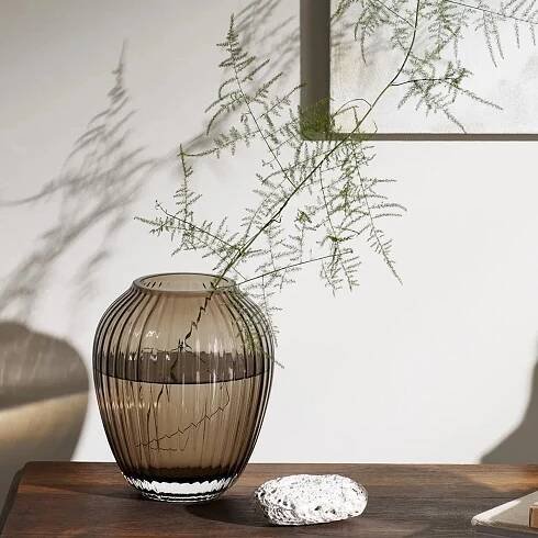 Skleněná váza Hammershøi Walnut 18,5 cm