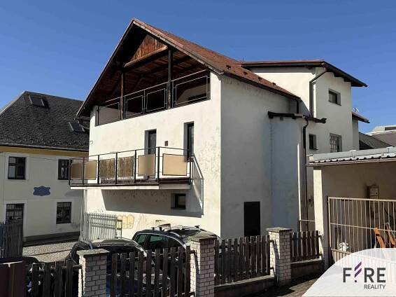Prodej - dům/vila, 300 m²
