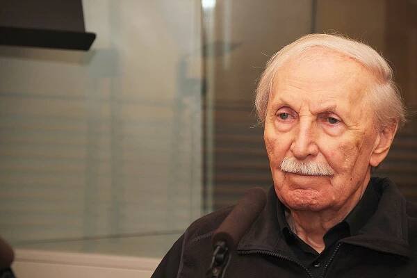 Stáří neposlouchá. Musíte ho hlídat, říká Ladislav Chudík. Slaví 90 let