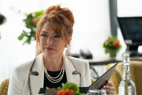 Návrat do Sullivan's Crossing - Těžká rozhodnutí - Z filmu - Lynda Boyd