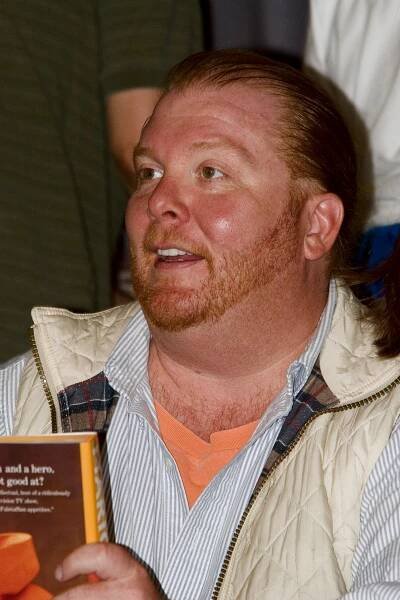 Soubor:Mario Batali, 2005.jpg – Wikipedie