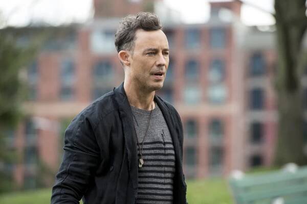 Tom Cavanagh - Actor