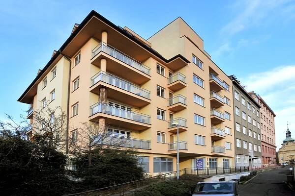 Pronájem bytu 1+kk 35 m² Praha 10 - Vršovice (zrealizováno) - Lenka Vejdovská