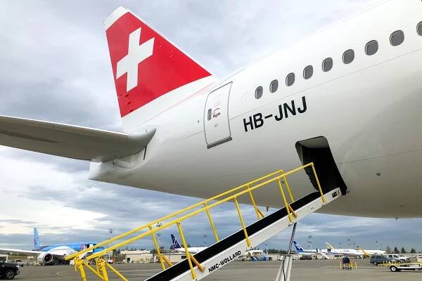 Bringing home the 777: Day 3