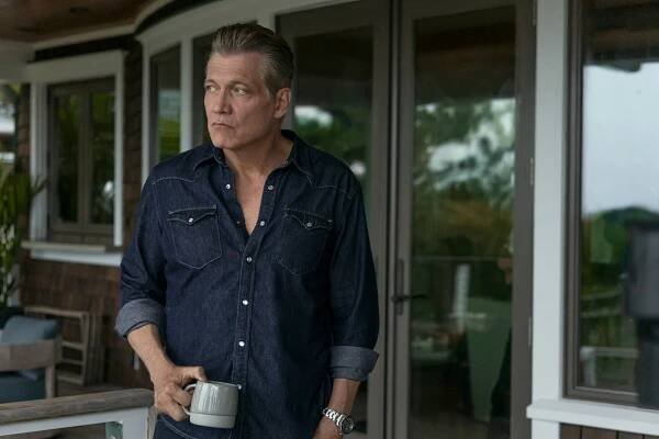 Nábřeží - Přebírám velení - Z filmu - Holt McCallany