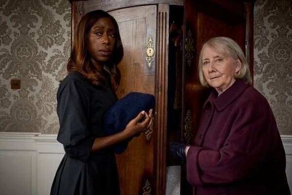 Nikki Amuka-Bird, Gemma Jones - I, Jack Wright - Episode 1 - Z filmu
