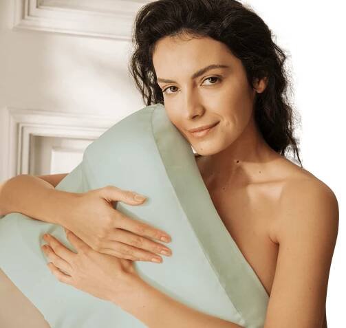 The Omnia Pillow Copper Skin Defense - Sleep And Glow 