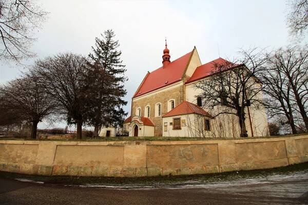 Kostel Nanebevzetí Panny Marie – Libčany